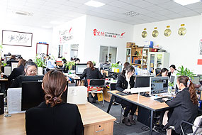 昆山曼彩反光膜生產廠家團隊展示